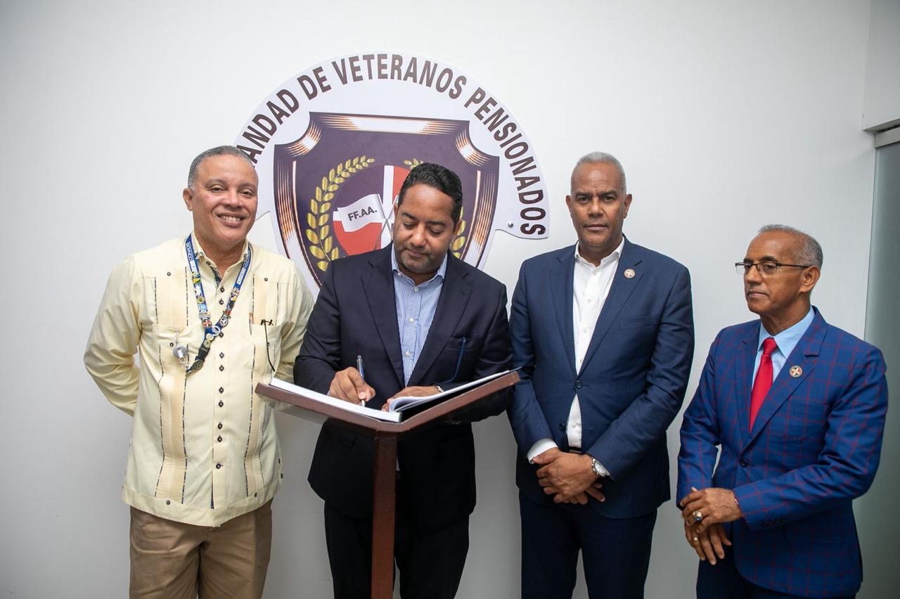 Presidente del CONADIS valora gestión del General Valerio al frente de la Hermandad de Veteranos