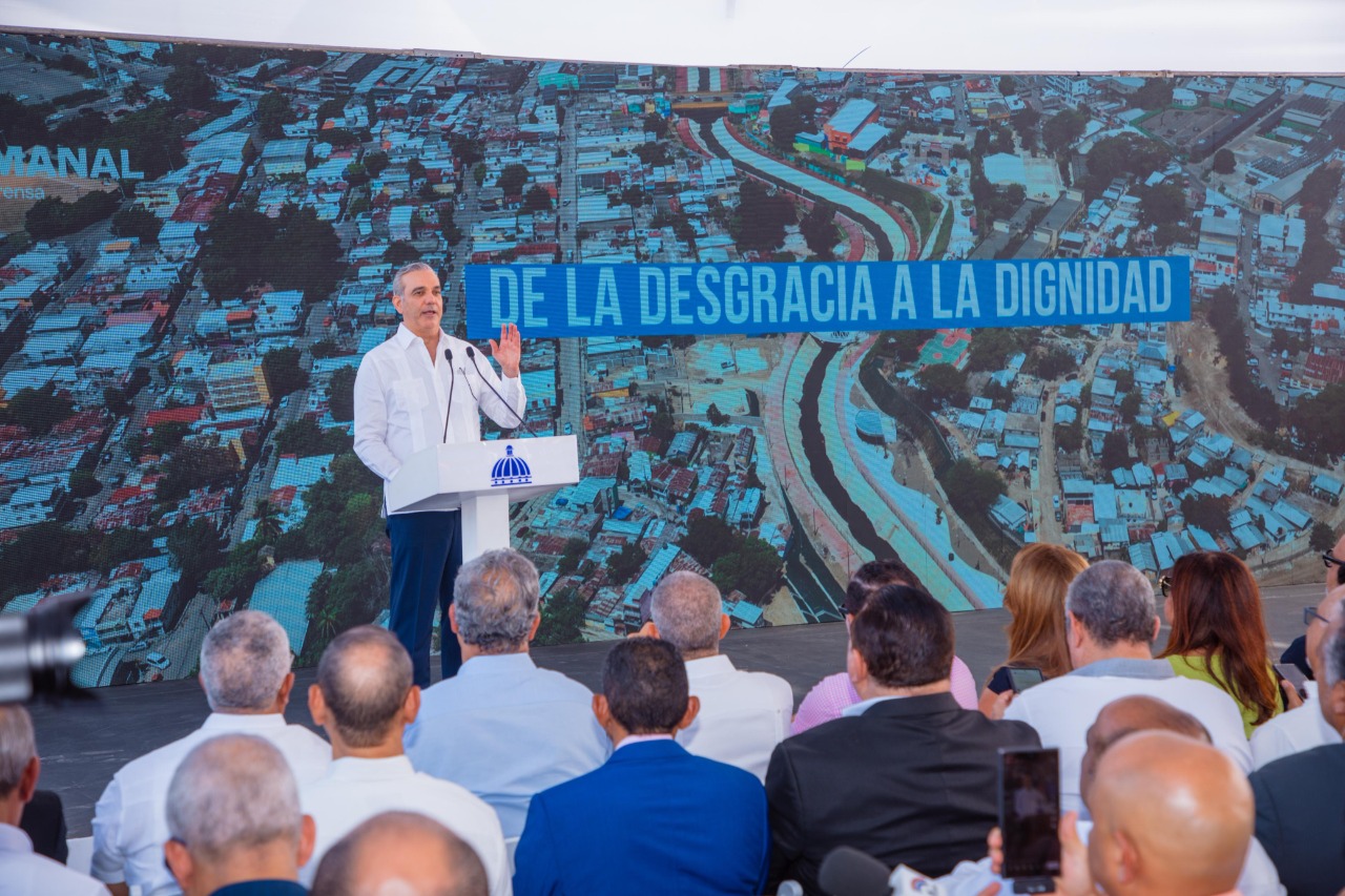 Presidente Abinader presenta avances del saneamiento del Arroyo Gurabo: inversión supera RD$3,265 millones, más de 12 mil familias impactadas y 1,200 reubicadas