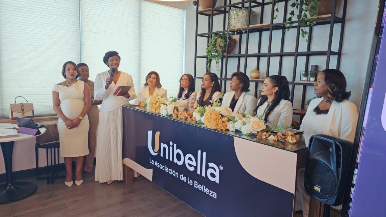Unibella conforma el primer consejo nacional de especialistas de la belleza en todas las ramas