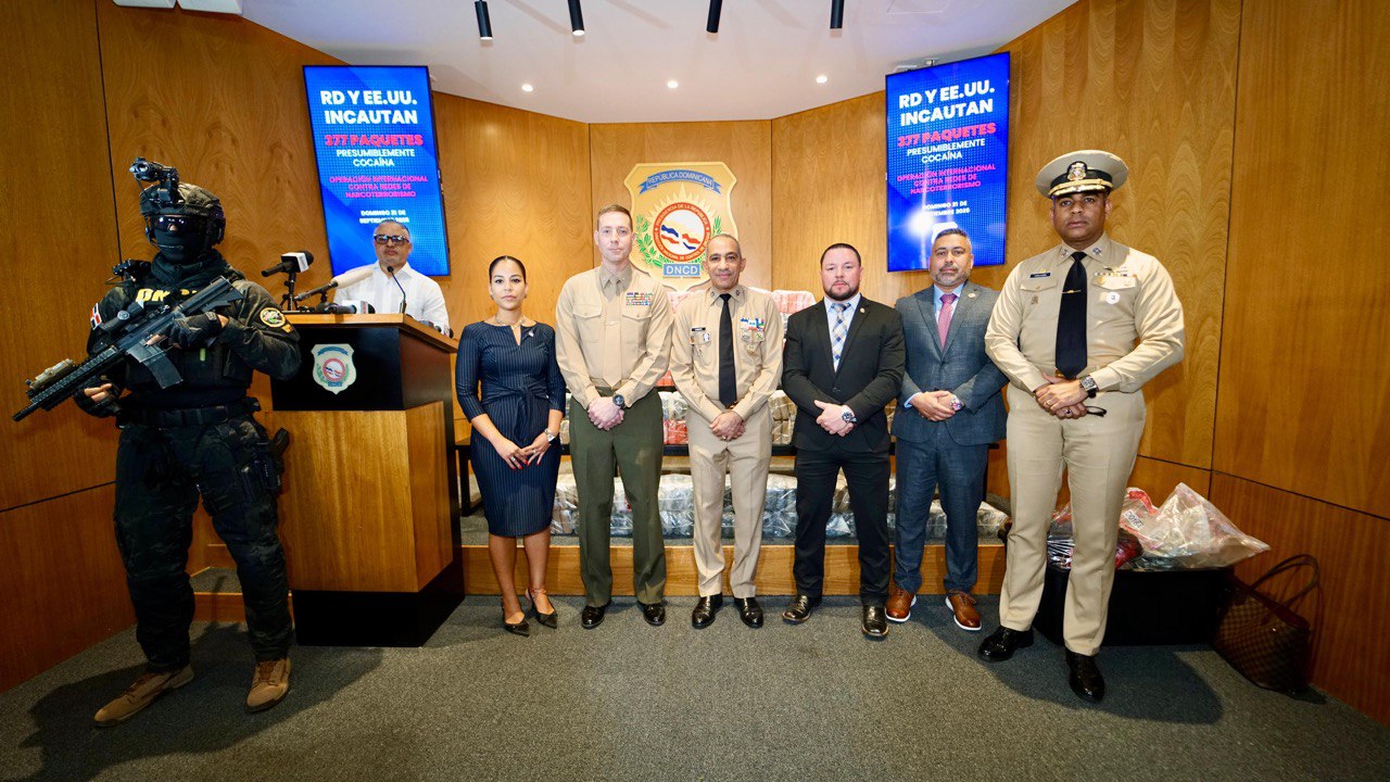 RD y EE. UU. decomisan 377 paquetes de cocaína en operación conjunta contra el narcotráfico
