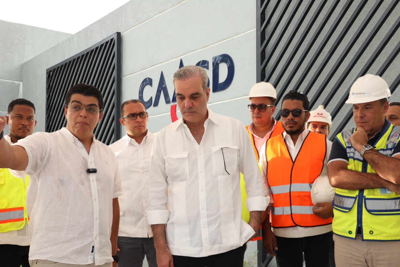 Presidente Abinader supervisa ampliación del Acueducto Barrera de Salinidad que aumentará en 50% el suministro de agua para SDE y SDN
