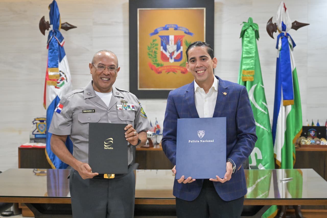 SeNaSa, PN y COREPOL firman acuerdo de Planes Complementarios en beneficio de pensionados y jubilados de la Policía Nacional
