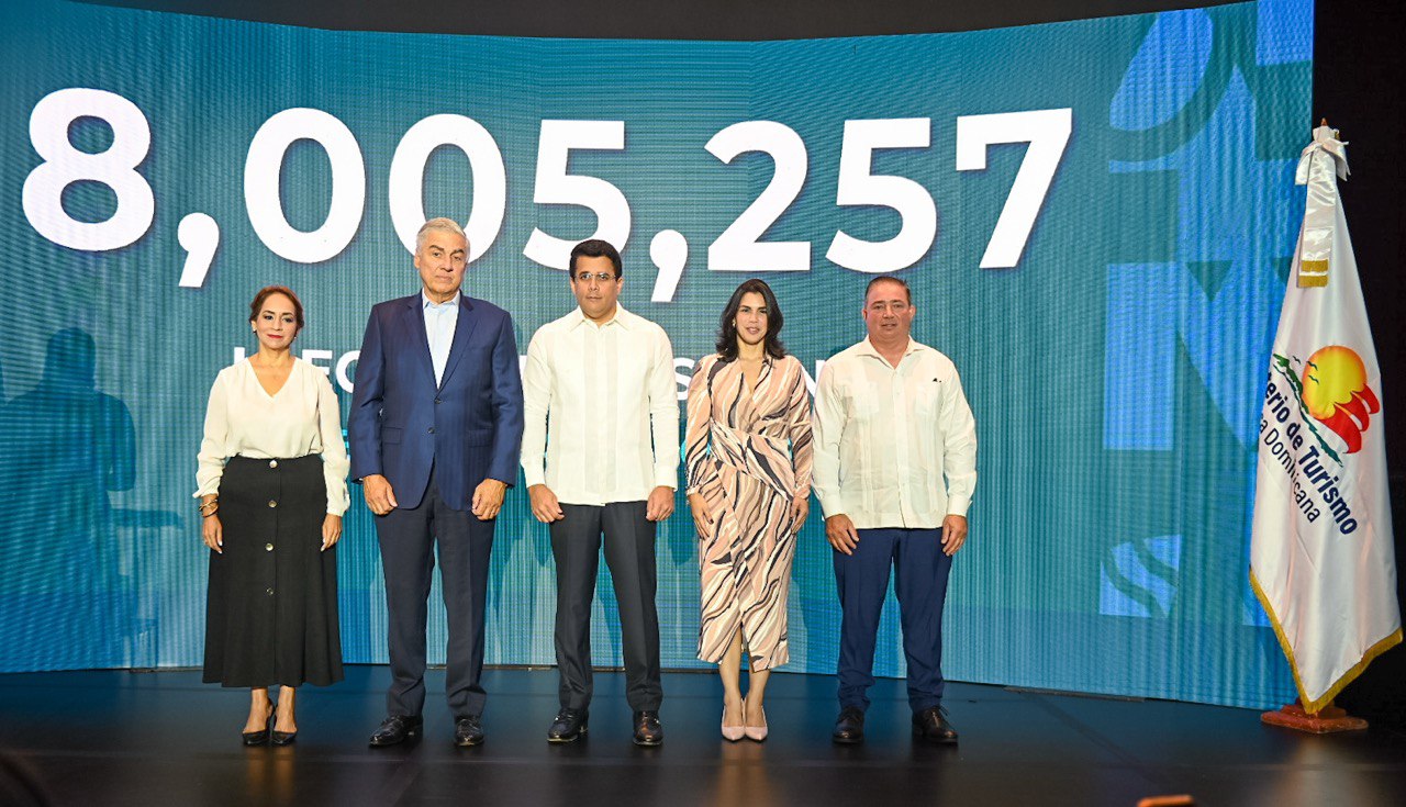 RD recibe más de 8 millones de visitantes hasta agosto