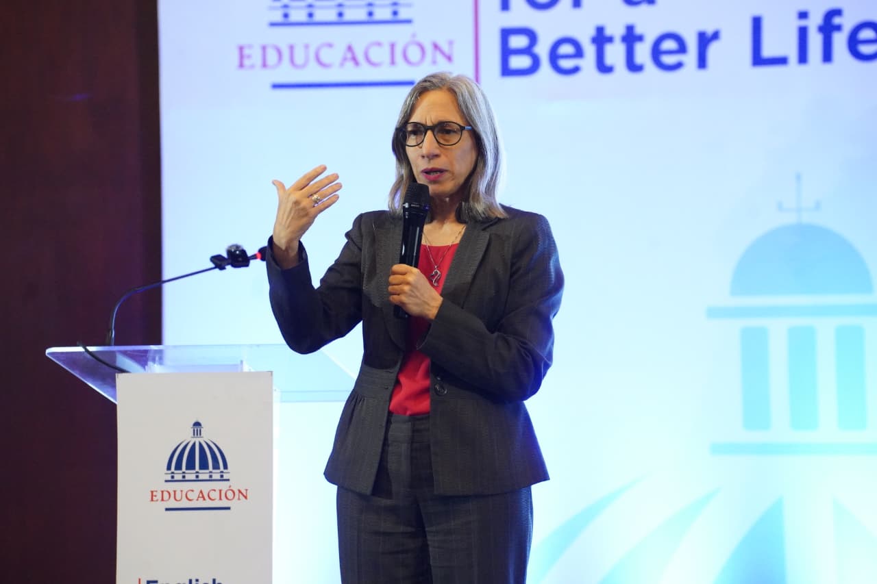 MINERD expande su programa “English for a Better Life” a más centros en año escolar 2025-2026