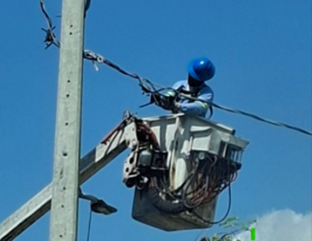 Edeeste desmantela conexiones ilegales en sector Villa España, San Pedro de Macorís