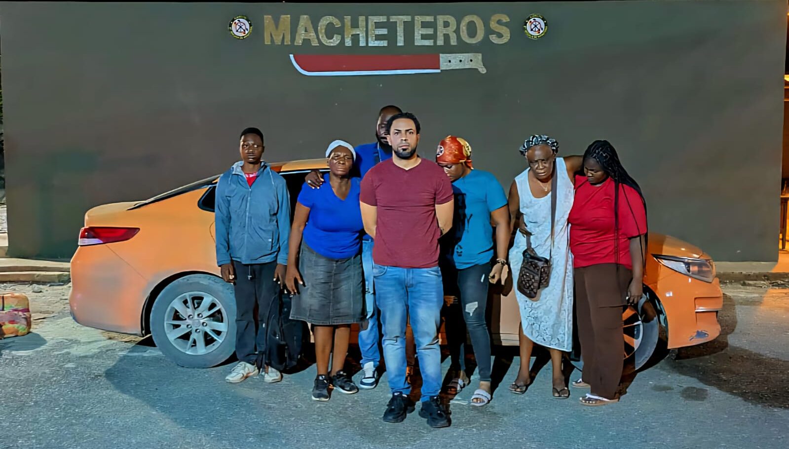 Detienen dominicano transportaba en un vehículo 06 extranjeros en condición migratoria irregular