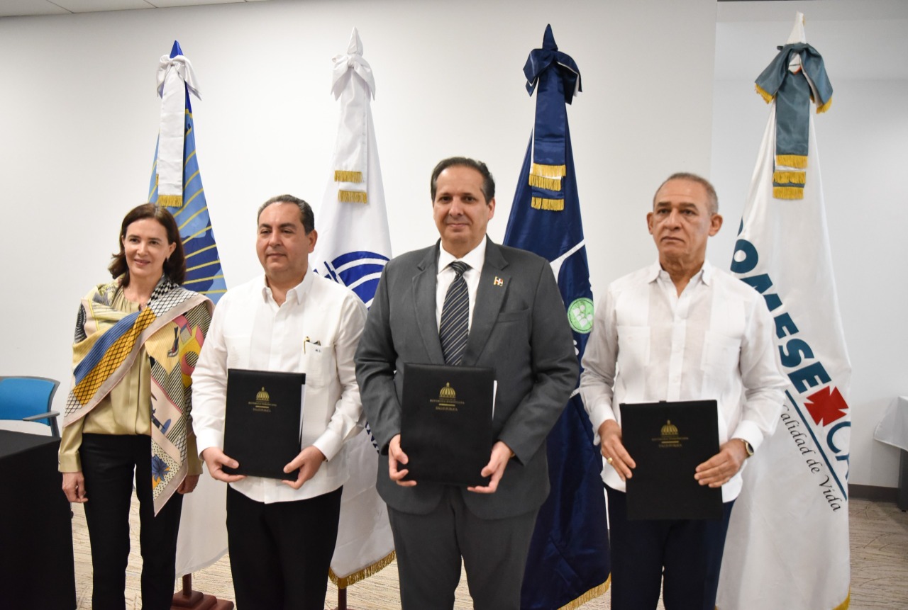 Salud Pública, SNS y PROMESE/CAL firman acuerdos interinstitucionales para fortalecer la prevención de enfermedades crónicas