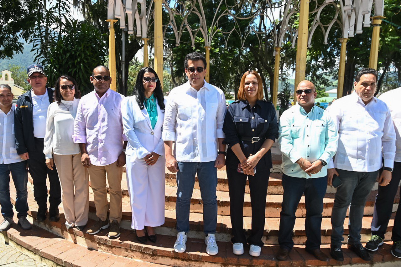 Turismo inicia reconstrucción del parque Anacaona, en Constanza