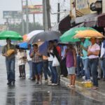 Lluvias pasajeras en la mañana y aguaceros con tronadas en la tarde