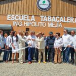 Intabaco inaugura Escuela Tabacalera Hipólito Mejía
