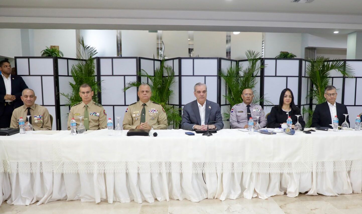 Presidente Abinader encabeza reunión de seguimiento al Plan de Seguridad Ciudadana