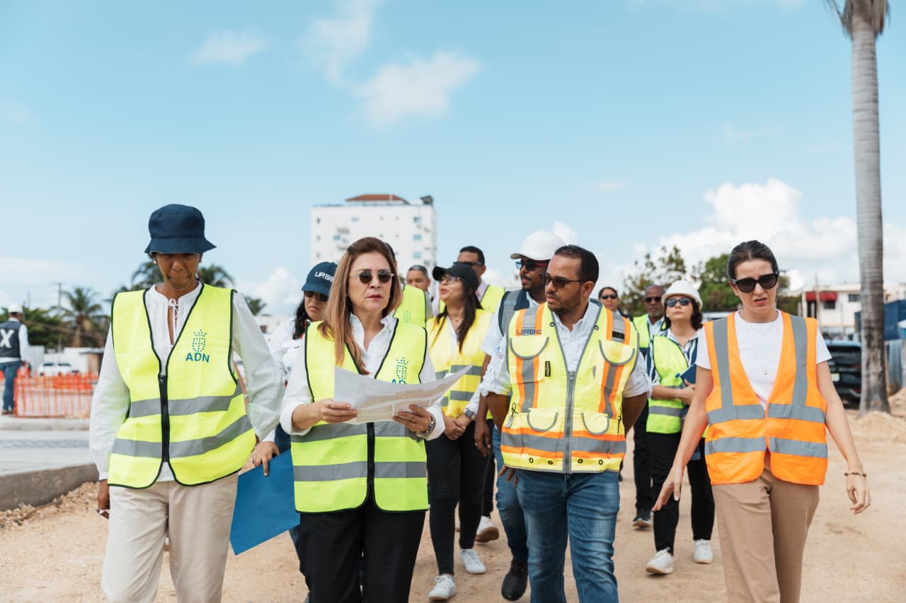 Carolina muestra hitos de su gestión al frente de Santo Domingo