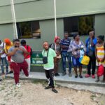 Ejército detiene minibús del transporte público por transporte ilegal de nacionales haitianos en Jimaní