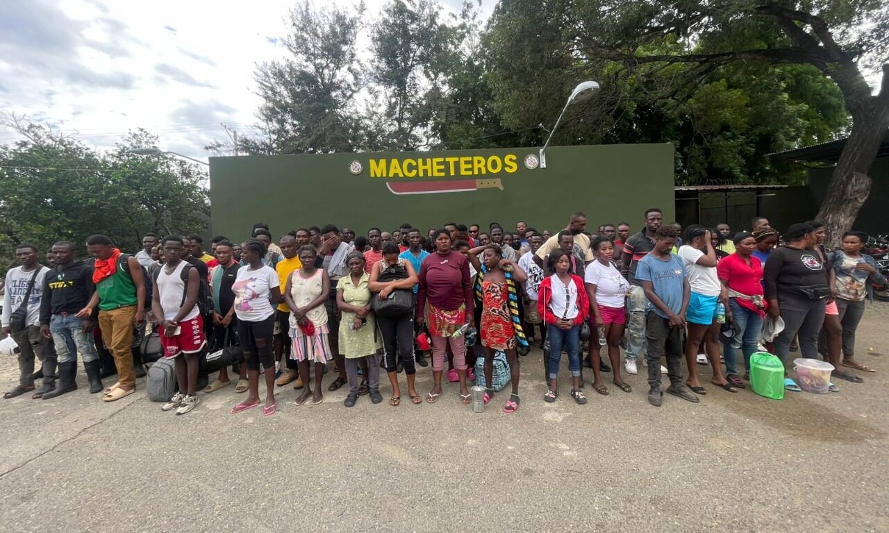 Ejército detiene a más de 13 mil haitianos indocumentados durante operativos realizados durante el mes de octubre