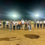 EDEESTE instala alumbrado al play de softball en Boca de Yuma