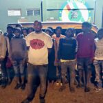 Ejército detiene conductor de minibús que transportaba 19 haitianos indocumentados en San Juan de la Maguana