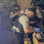 DNCD y autoridades apresan 21 personas e incautan drogas en acciones conjuntas en San Francisco de Macorís y Cambita