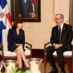 Presidente Abinader recibe en el Palacio Nacional a la gobernadora del estado de Nueva York, Kathy Hochul