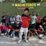 Detienen a 19 extranjeros en condición migratoria irregular en un automóvil en Laguna Salada, Valverde