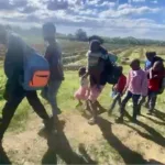 Ejército detiene a 21 nacionales haitianos indocumentados durante operativo en Mao