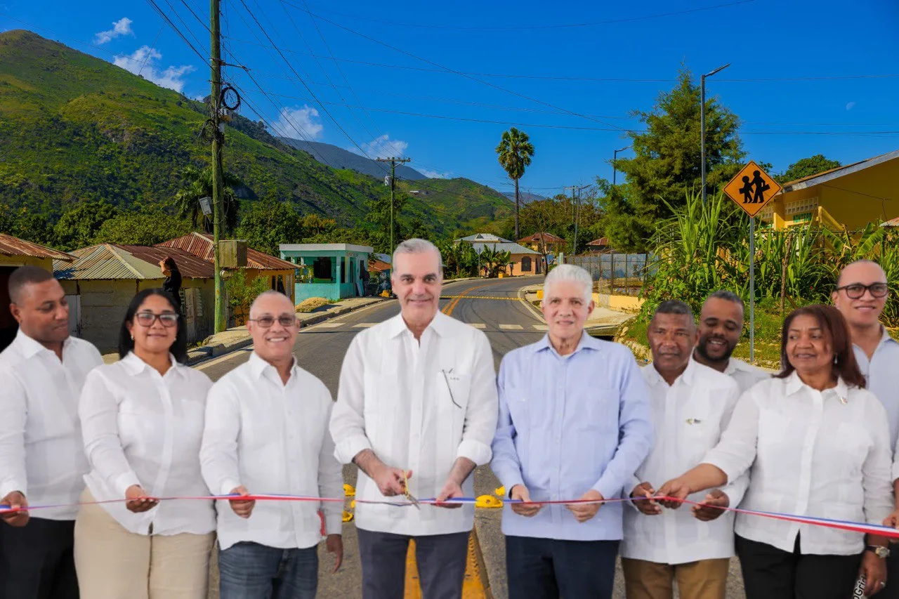 Tras inaugurar la carretera El Cercado–Juan Santiago–Hondo Valle, presidente Abinader destaca su impacto en el turismo, la agricultura y la mejora de la calidad de vida de las comunidades donde nace la República