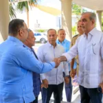 Presidente Abinader resalta trabajo de periodistas que cubren la fuente del Palacio Nacional