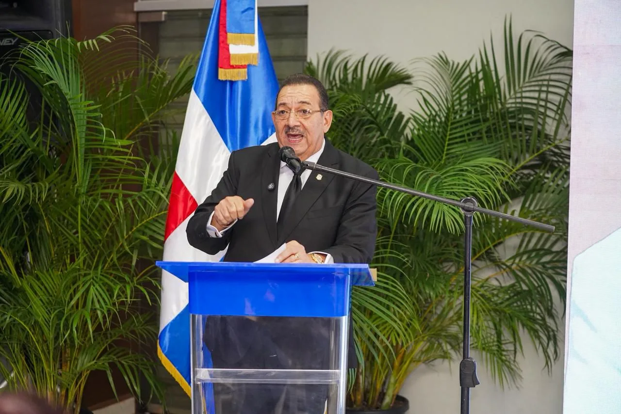 Senador Cristóbal Castillo rinde cuentas de gestión legislativa 2024-2025