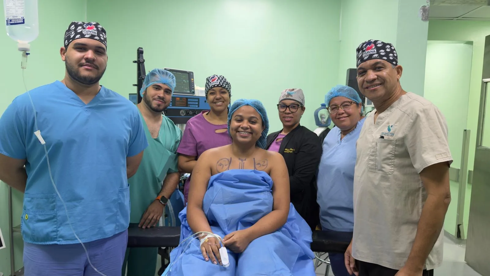 Hito Médico en RD: Realizan primera cirugía de reducción mamaria por Gigantomastia con cobertura de seguro médico