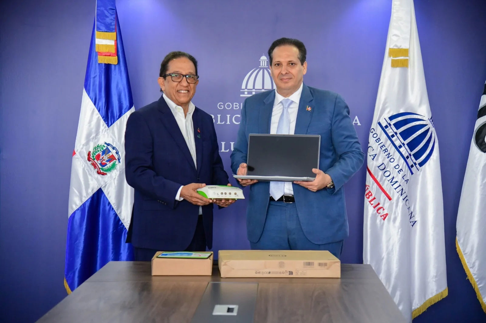 Ministerio de Salud inicia entrega de equipos para fortalecer el diagnóstico hospitalario