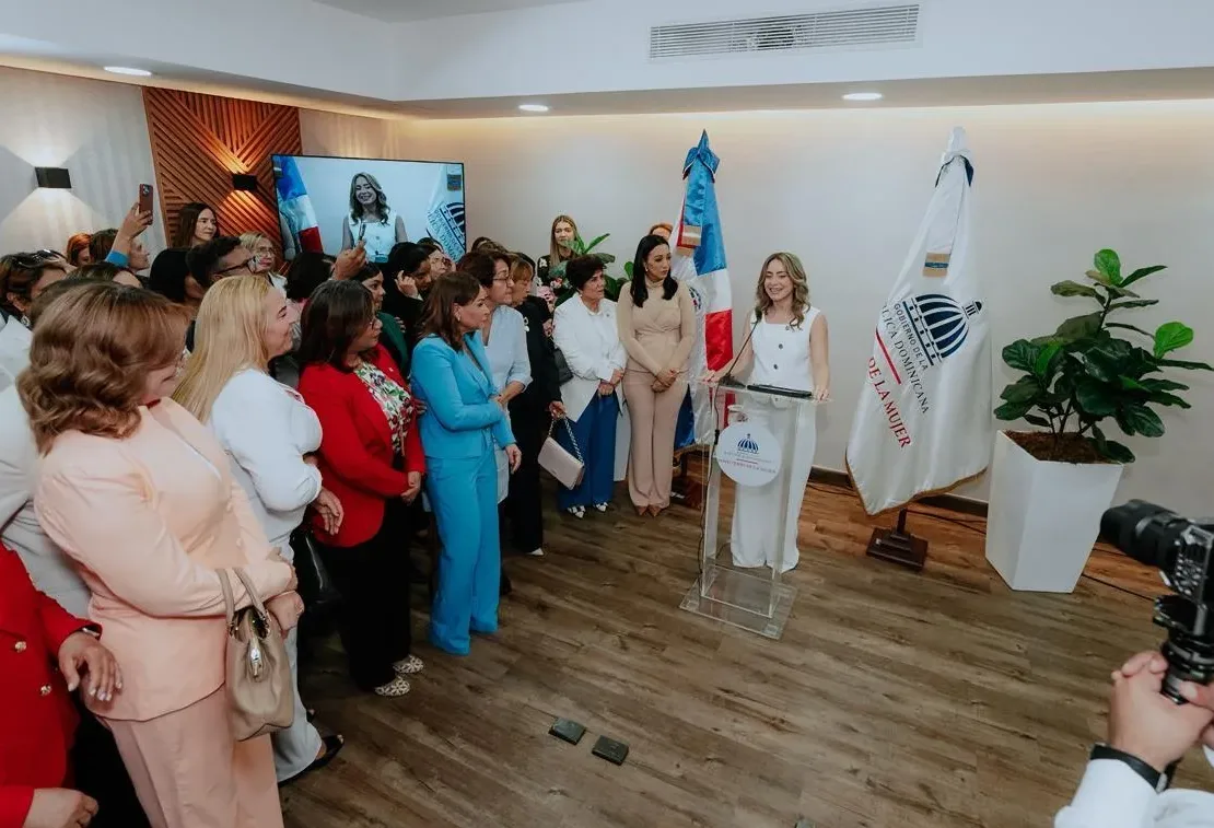Gloria Reyes asume el Ministerio de la Mujer y sitúa la igualdad como base de la democracia