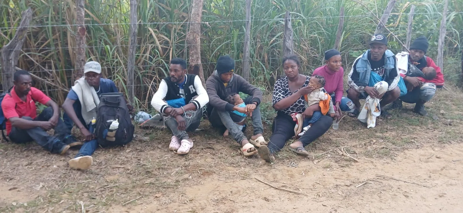 Ejército detiene haitianos indocumentados en motocicletas en zonas rurales de Dajabón