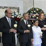 Banreservas deposita ofrenda floral en el Altar de la Patria por el 182 aniversario de la Independencia Nacional