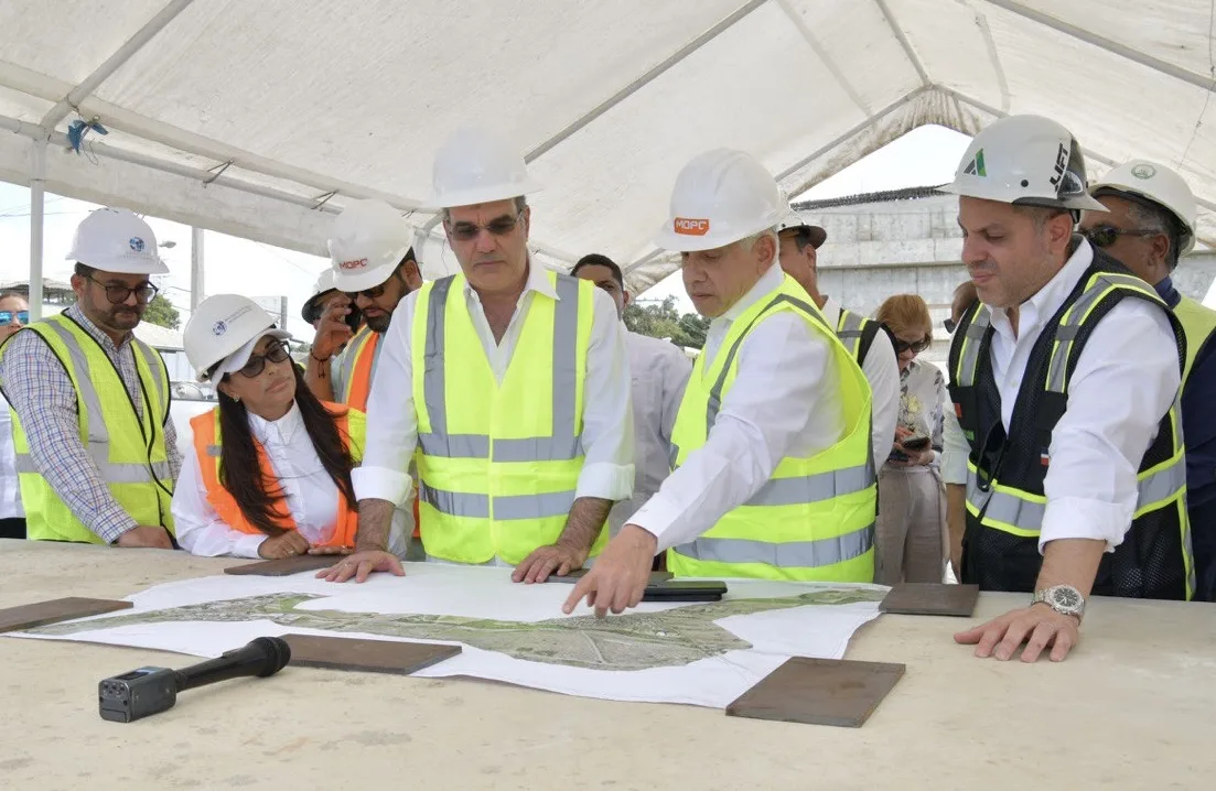 Presidente Abinader supervisa avances en la Circunvalación de Navarrete; inauguración está proyectada para agosto 2026