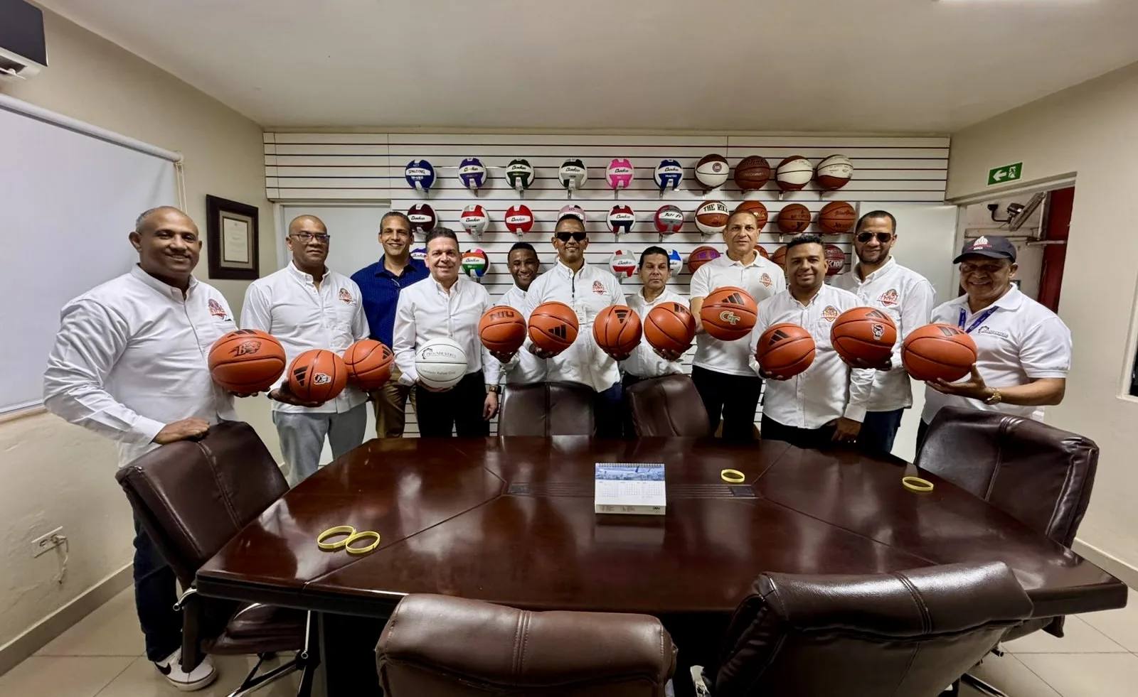 Director de Proindustria fortalece vínculo entre industria deportiva y sector deportivo nacional