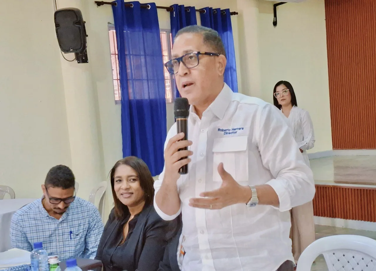 Infraestructura Escolar busca agilizar 36 obras escolares que ejecuta el Gobierno en la provincia Sánchez Ramírez