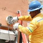 Edeeste intensifica acciones de normalización y desconexiones ilegales en sectores de SDE