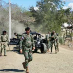 Comandante del Ejército recorre carretera internacional y unidades fronterizas en Elías Piña y Dajabón