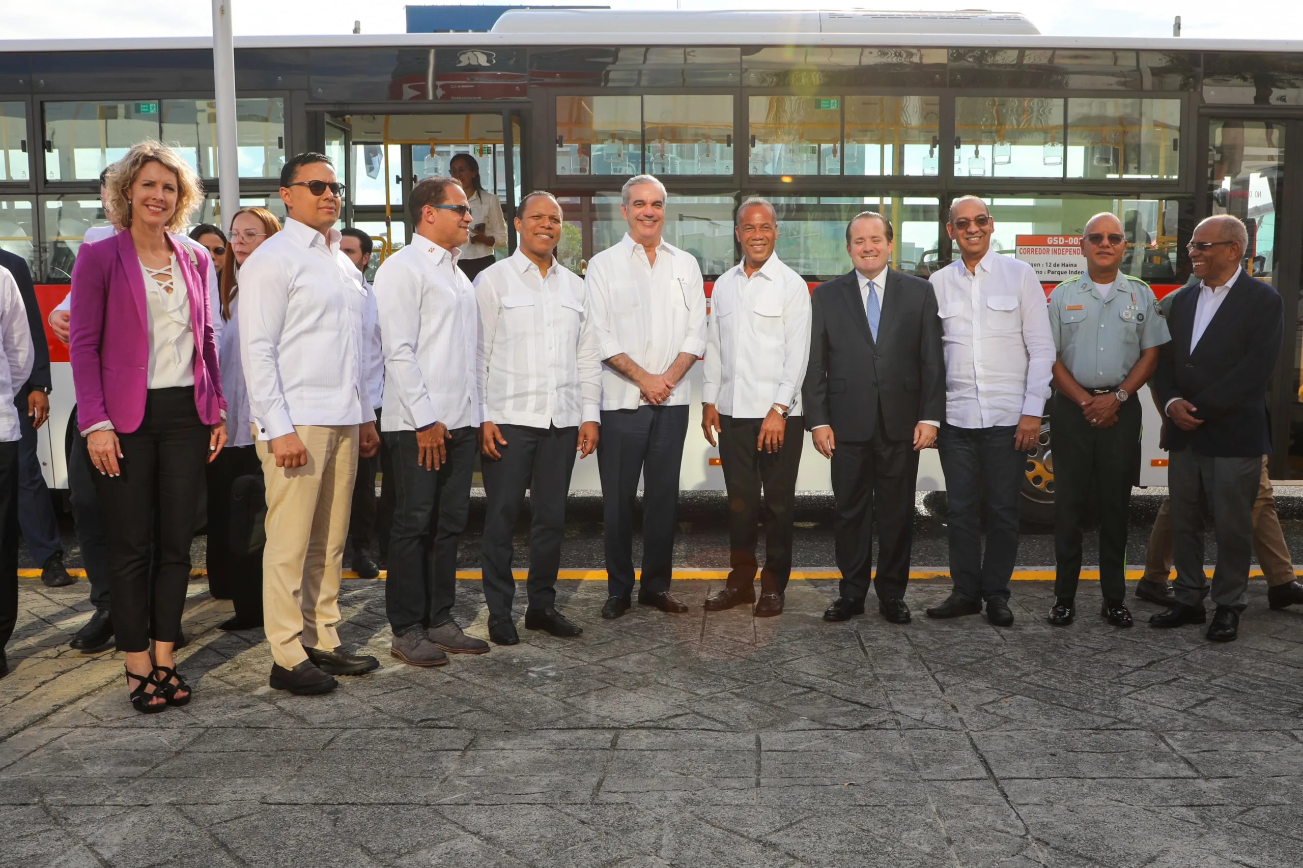 Presidente Luis Abinader pone en marcha el Corredor Independencia y amplía el Sistema Integrado de Transporte