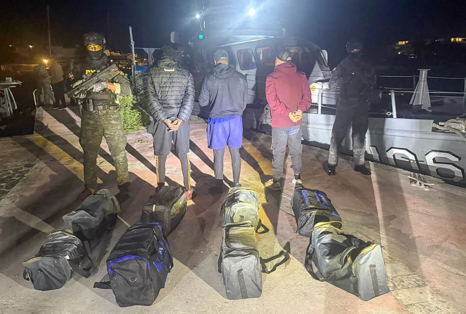 Ocupan 136 paquetes de presunta cocaína y desarticulan red de narcotráfico en la Región Este