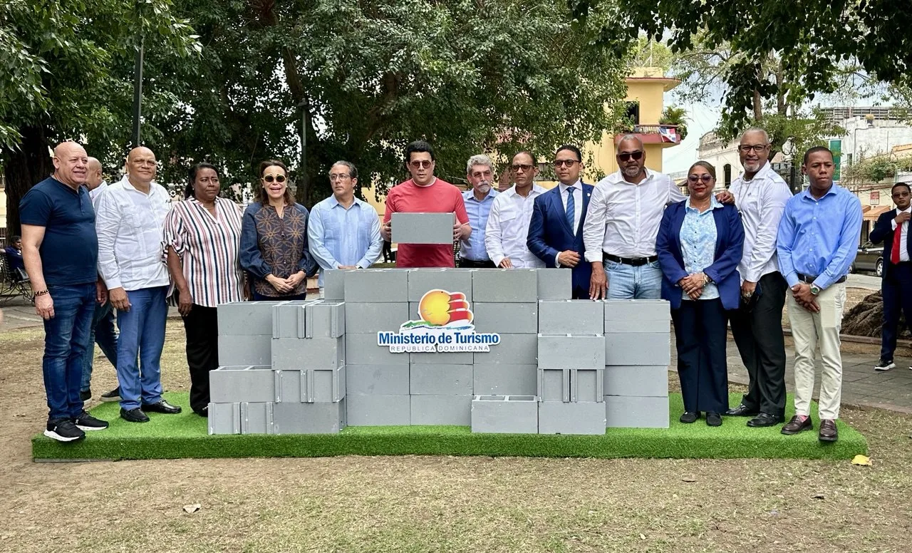 David Collado deja iniciados trabajos de revitalización del parque San Miguel  y su entorno