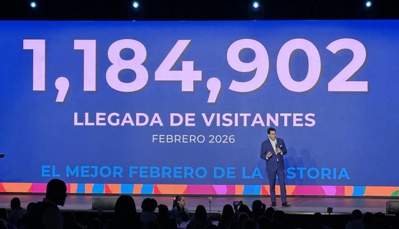 Turismo crece más de un 13 por ciento en febrero al recibir 1,184,902 de visitantes