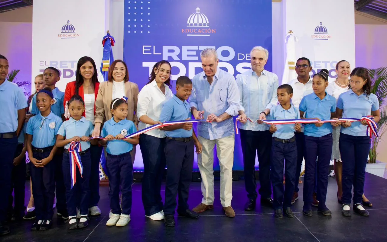 Presidente Abinader entrega moderna Escuela Comunal Barrio Lindo: un espacio de dignidad y confort para 900 estudiantes de Villa Mella