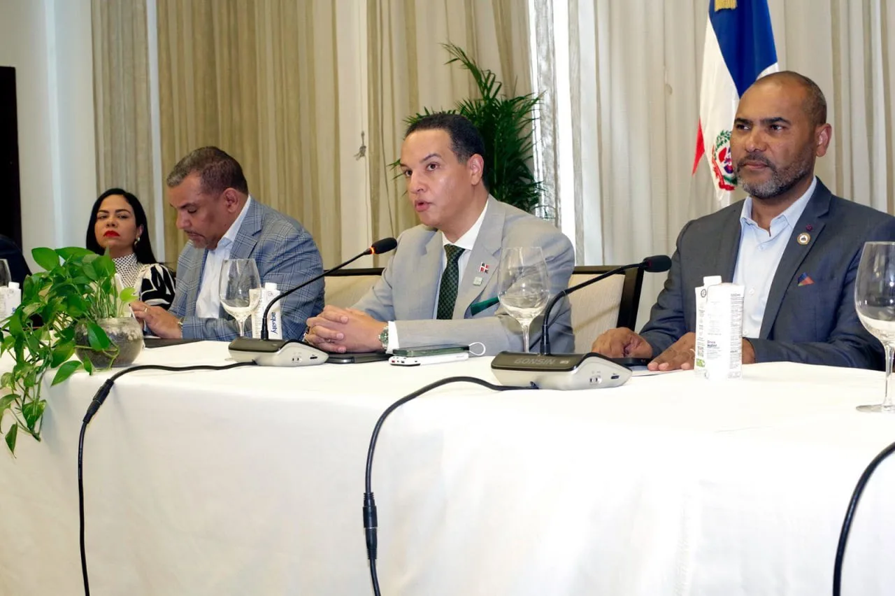 ETED explora instalación de sistemas de almacenamiento de energía para fortalecer la resiliencia del SENI