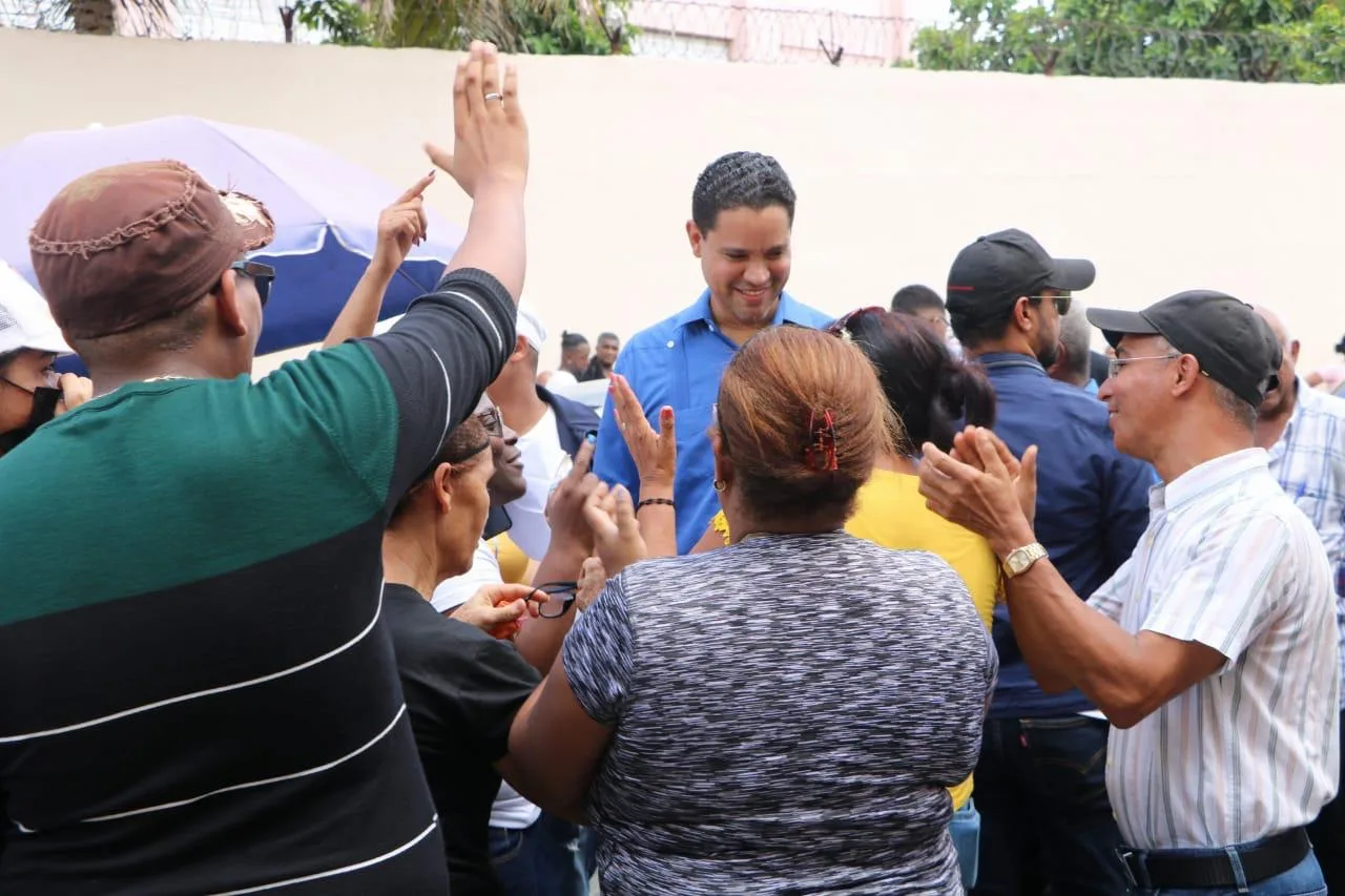 Rafael Amador formaliza aspiración por la secretaria general de la circunscripción 2 del DN por el PRM