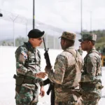 Comandante del Ejército recorre frontera sur; visita destacamentos y puestos fronterizos en provincias Pedernales e Independencia