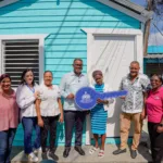 Propeep entrega vivienda reconstruida a Carmen Araujo, no vidente de 64 años en Capotillo