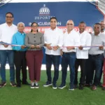 Ministro Kelvin Cruz entrega reconstruido play de Hondo Valle, Elías Piña