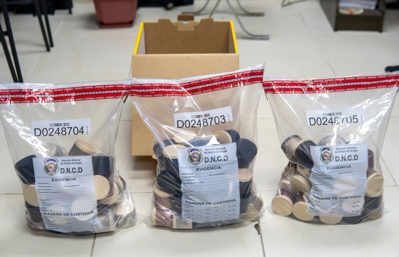 DNCD ocupa 96 velones llenos de presunta cocaína