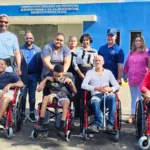 Fundaciones Wheelchair y Cruz Jiminián entregan sillas de rueda en Puerto Plata y Santiago