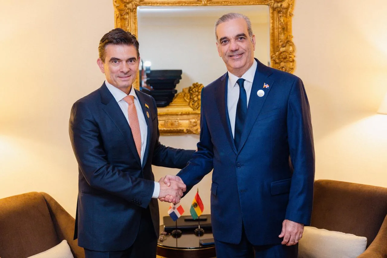 Luis Abinader sostiene encuentro con presidente de Bolivia para fortalecer cooperación bilateral